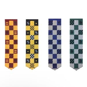 Harry Potter Hogwarts Wall Banners Bedding Canopy 4-Pack Multi-Color Complete